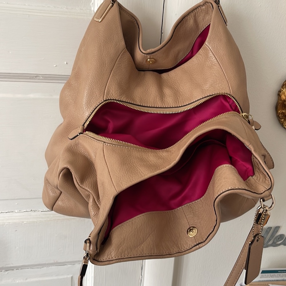 Coach leather shoulder bag - Picture 6 of 8